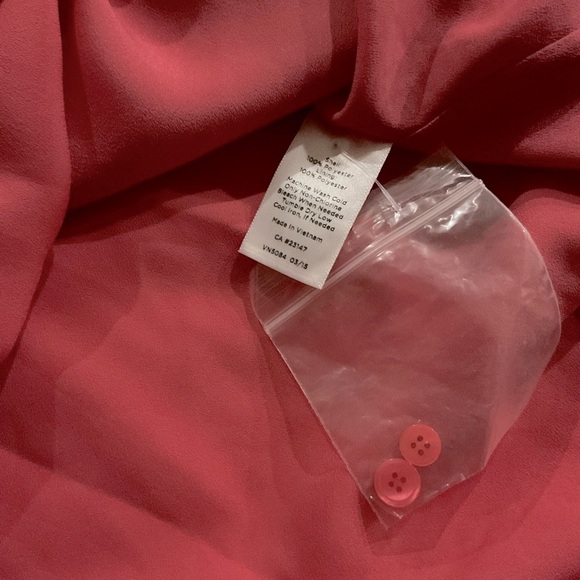 Talbots Button Down Blouse Raised Polka Dot Salmon Lined Top Women’s Size Large - Picture 9 of 10